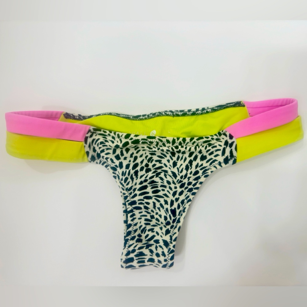 NWOT Shade and shore leopard bikini bottoms! Size XS!